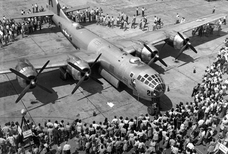 B-29 THUMPER at Boeing 
        plant - NMUSAF