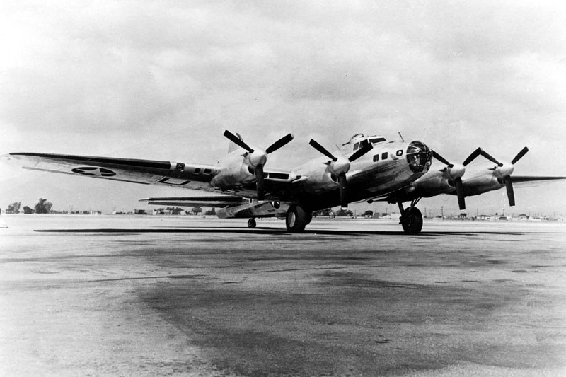 Boeing Lockheed Vega XB-38 - NMUSAF